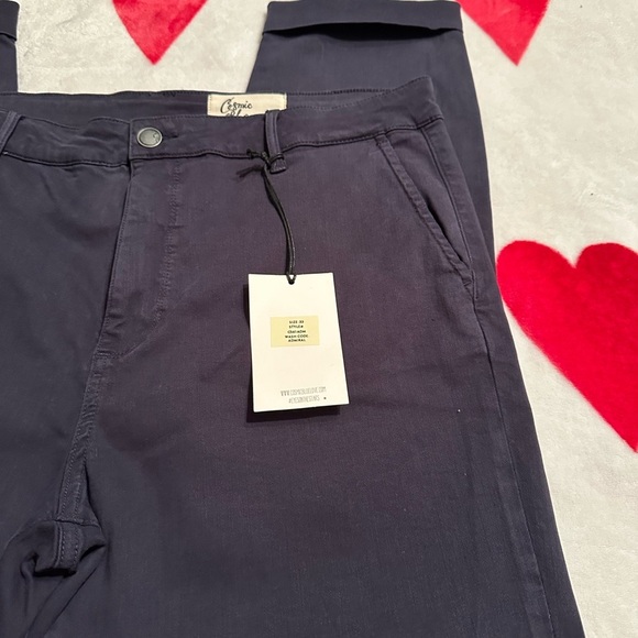 NWT Stitch Fix l Cosmic Blue Love Callie Cuffed Capri Skinny Pant - Picture 7 of 14